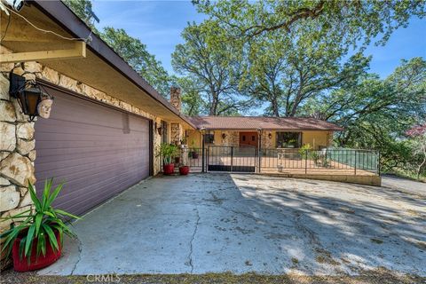 9196 Upper Lake Lucerne Rd Upper Lake CA 95485