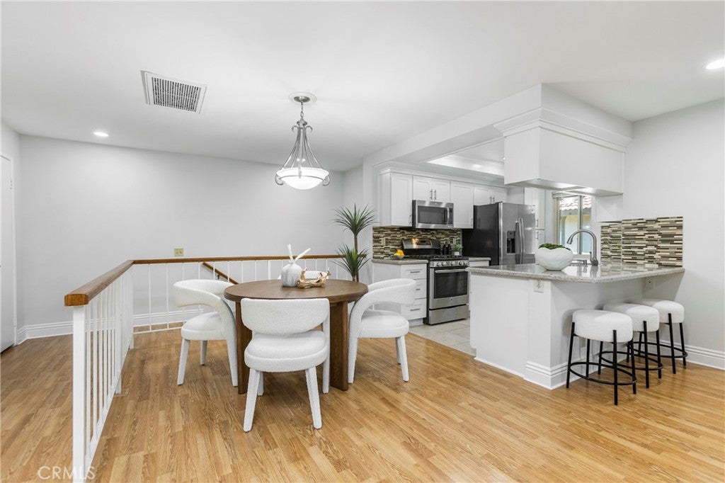 25183 Oak Canyon