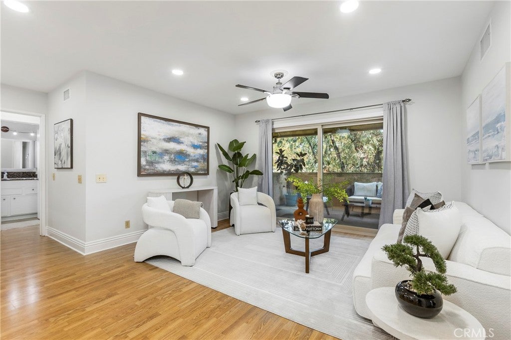 25183 Oak Canyon Ln, Lake Forest CA 92630