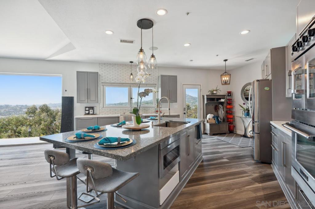 9420 Crest Drive