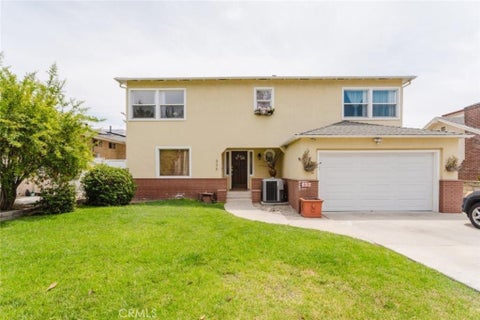 Photo of 336 W Lexington Drive, Glendale, CA 91203 (MLS # GD26153545)