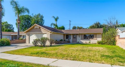 Photo of 6543 Neddy, West Hills, CA 91307 (MLS # SR26020249)