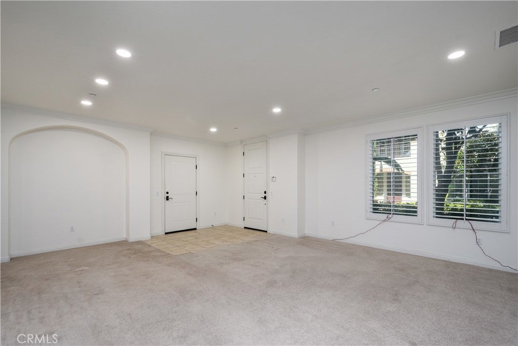 709 S Melrose