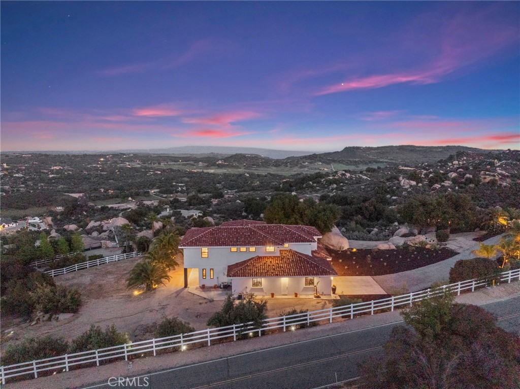 41950 Hacienda Dr