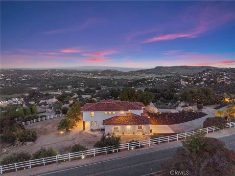 41950 Hacienda Dr Murrieta CA 92562