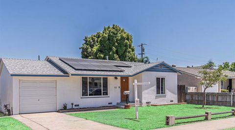 Photo of 741 N Pierce Street, El Cajon, CA 92020 (MLS # NDP2507264) Photo of 741 N Pierce Street, El Cajon, CA 92020 (MLS # NDP2507264)