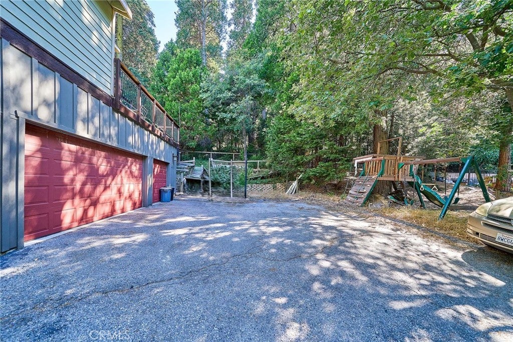 23891 Lakeview