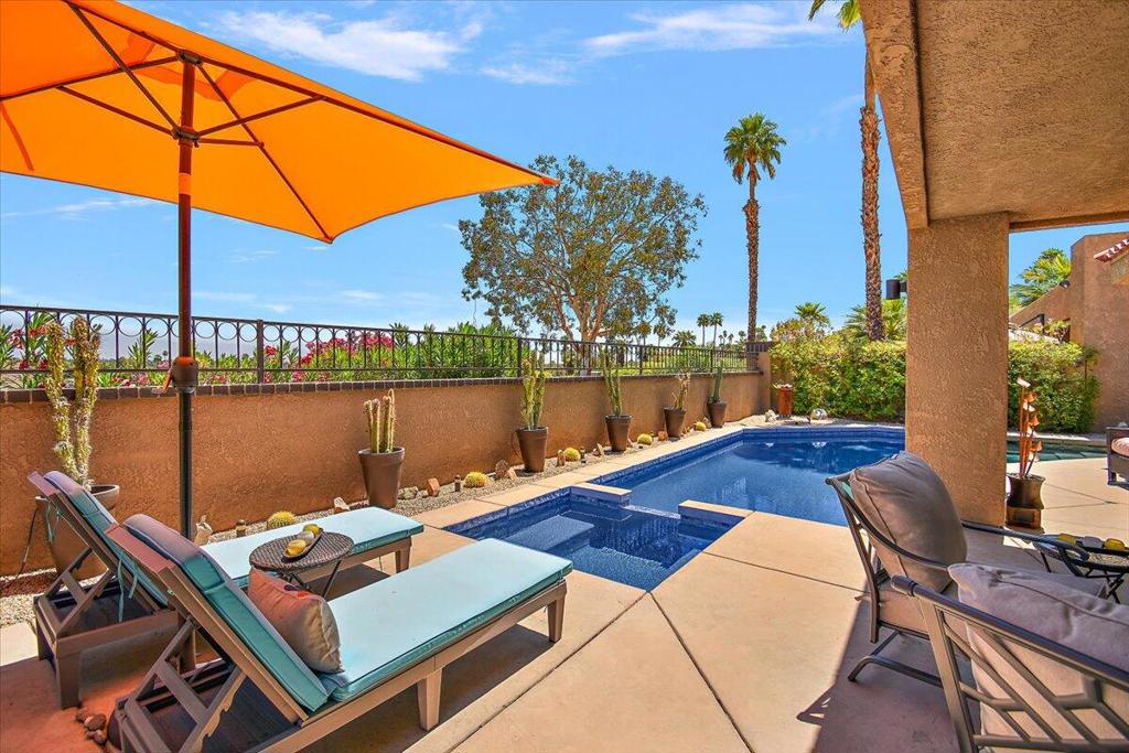 Mirage Cove - Residential