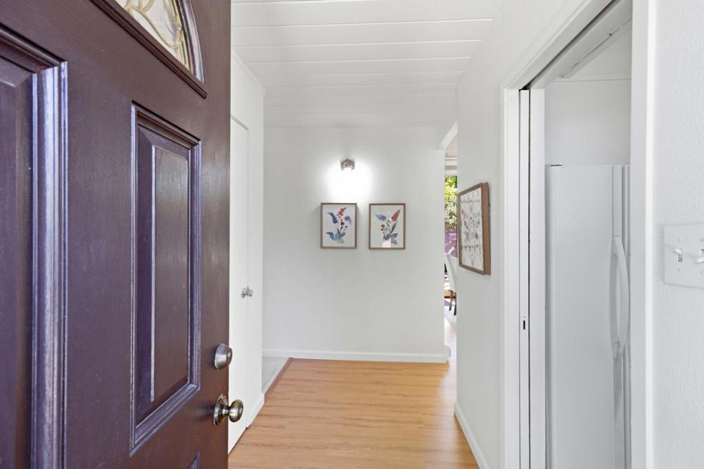 256 E Charleston Road