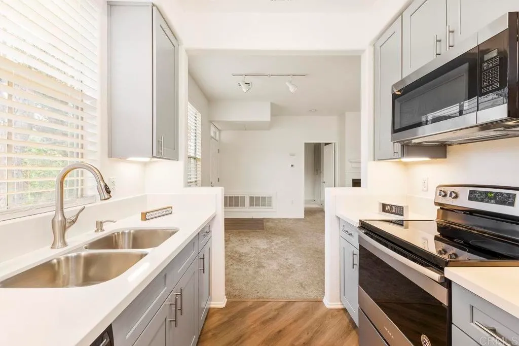 San Diego, California 92130, United States, 1 Bedroom Bedrooms, ,1 BathroomBathrooms,Residential,Active,101972