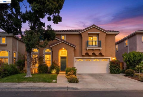 Photo of 15632 Baypoint Ave AVE, San Leandro, CA 94579 (MLS # 41147736)