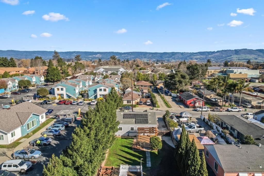 listing image 130720920285983446591