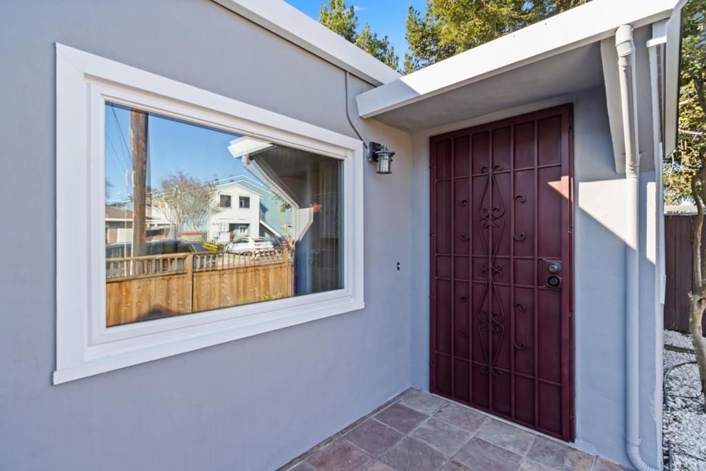listing image 130725954618878134484