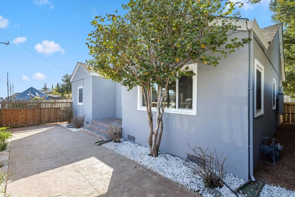 listing image 130729730984514948467