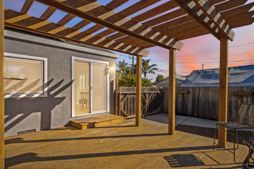listing image 130722834265376138070