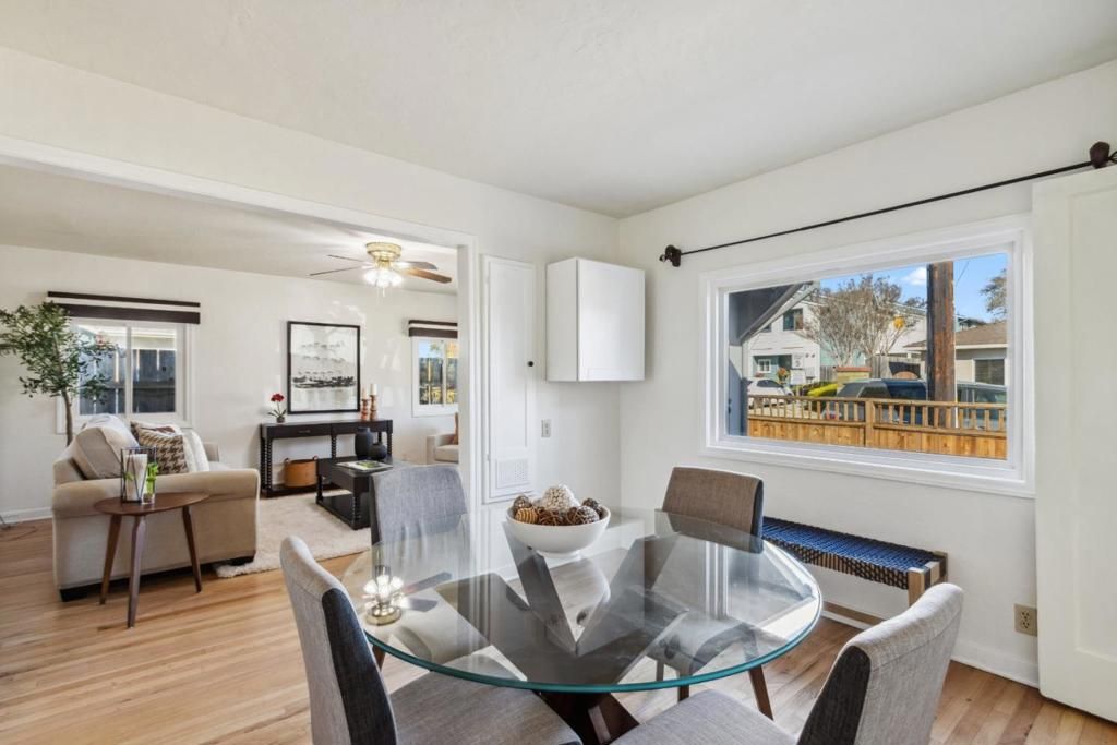 listing image 130727393270489681289