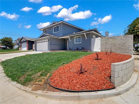 Photo of 19722 Tajauta AVE, Carson, CA 90746 (MLS # SR26126517)