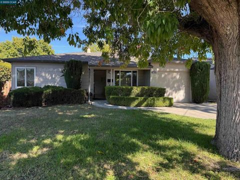 Photo of 2968 Glenside Dr Dr, Concord, CA 94520 (MLS # 41115144)