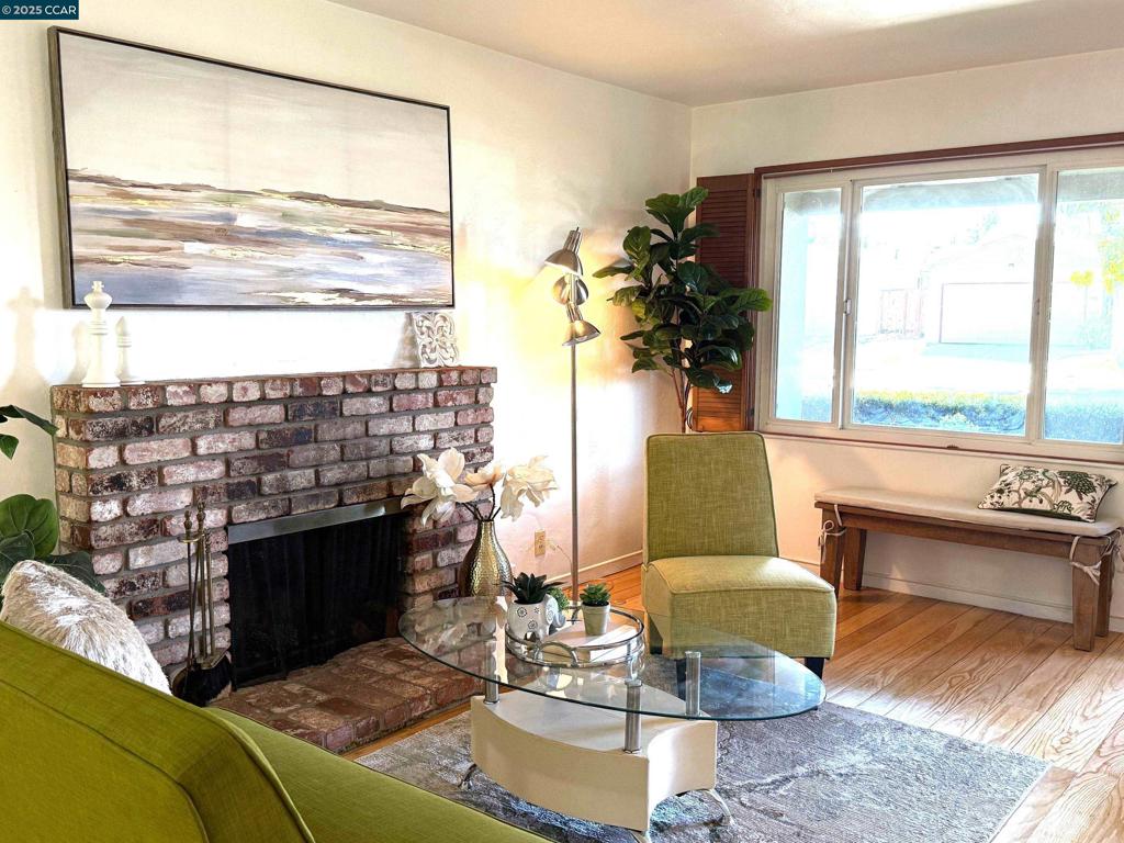 HILLCREST TERRAC - Residential