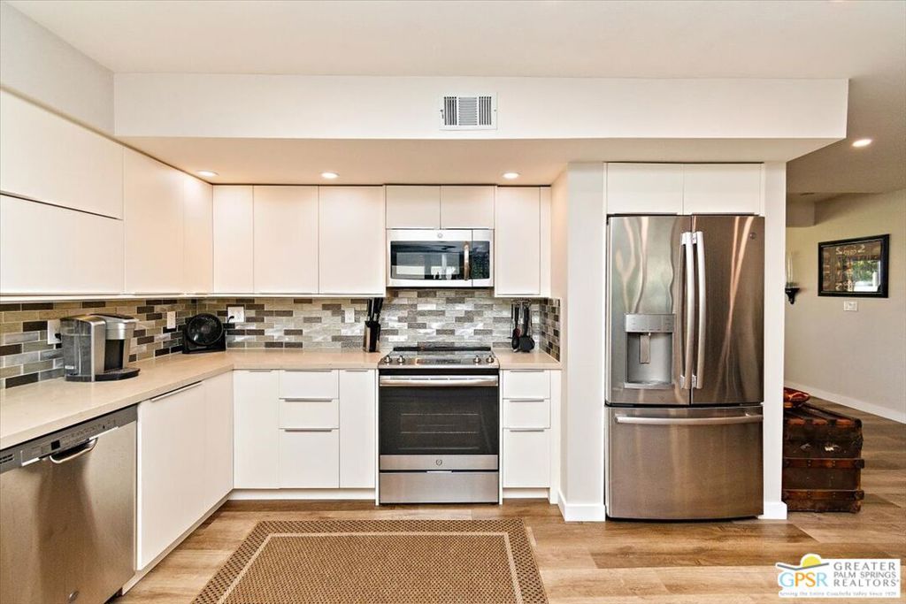 Mountain Shadows - Residential