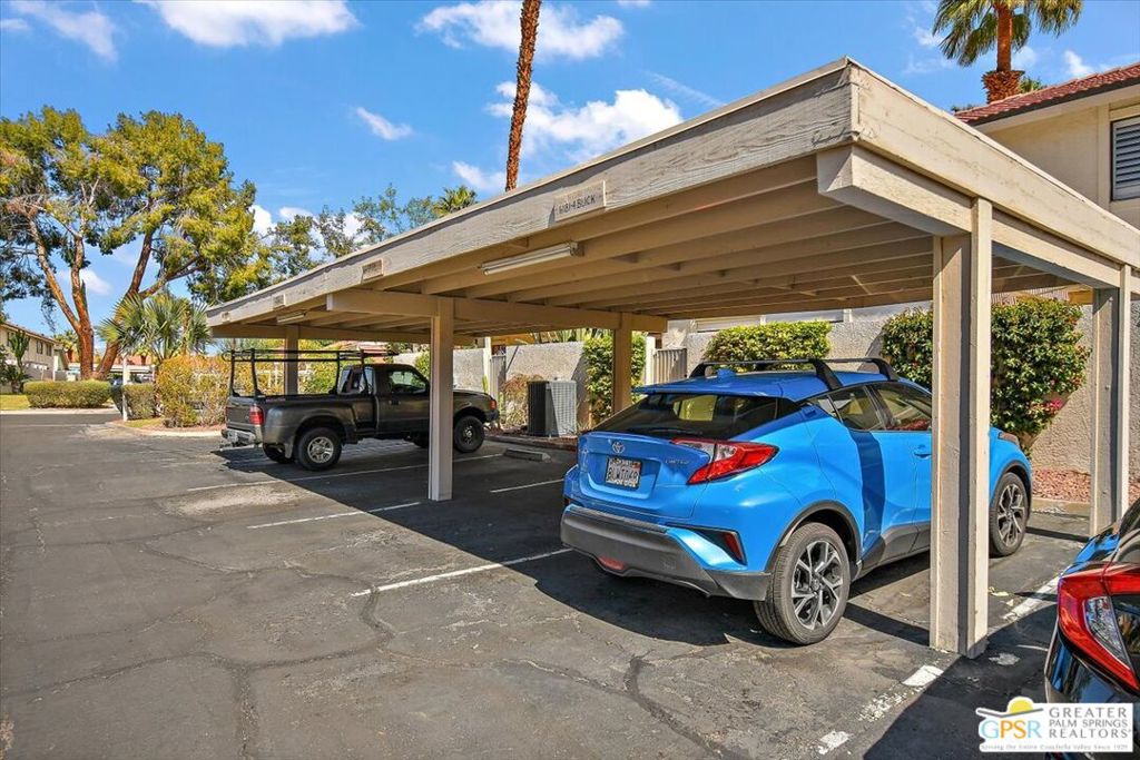 Mountain Shadows - Residential