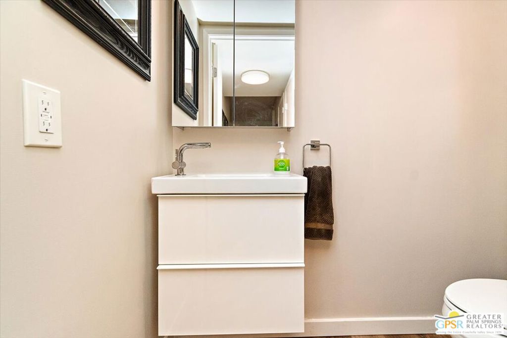 Mountain Shadows - Residential