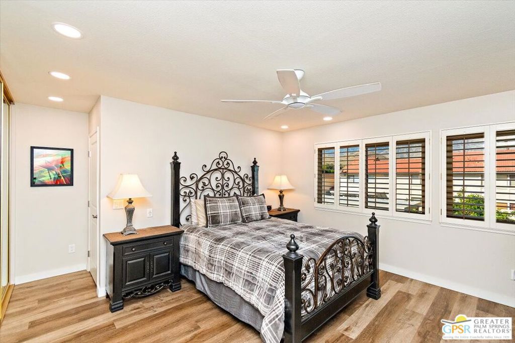 Mountain Shadows - Residential