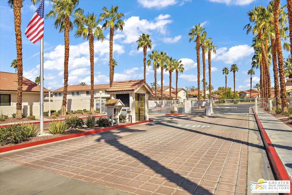 Mountain Shadows - Residential