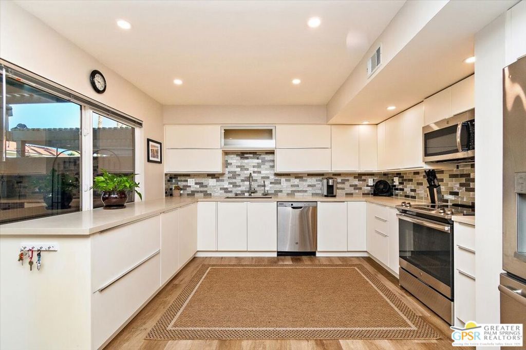 Mountain Shadows - Residential