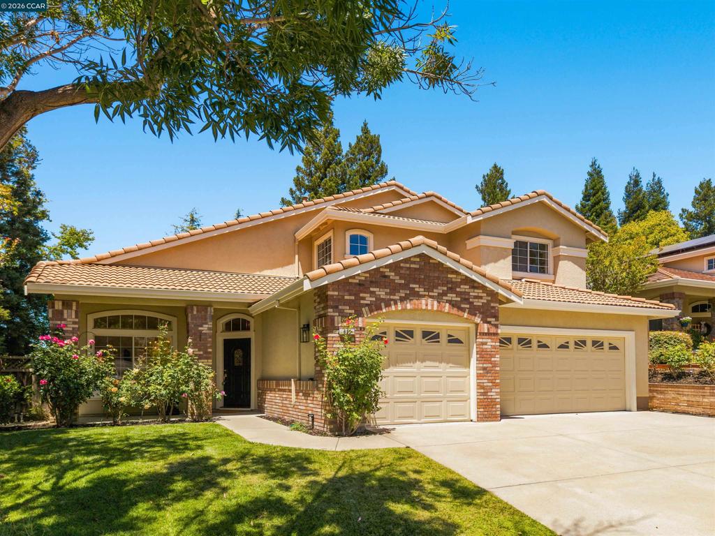 636 Dunhill Dr DR