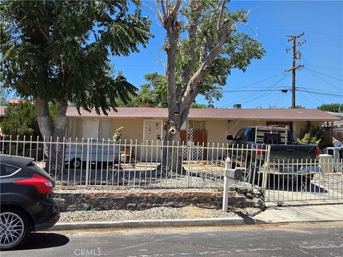 Photo of 15524 Louise St. St, Victorville, CA 92395 (MLS # IV25272058)