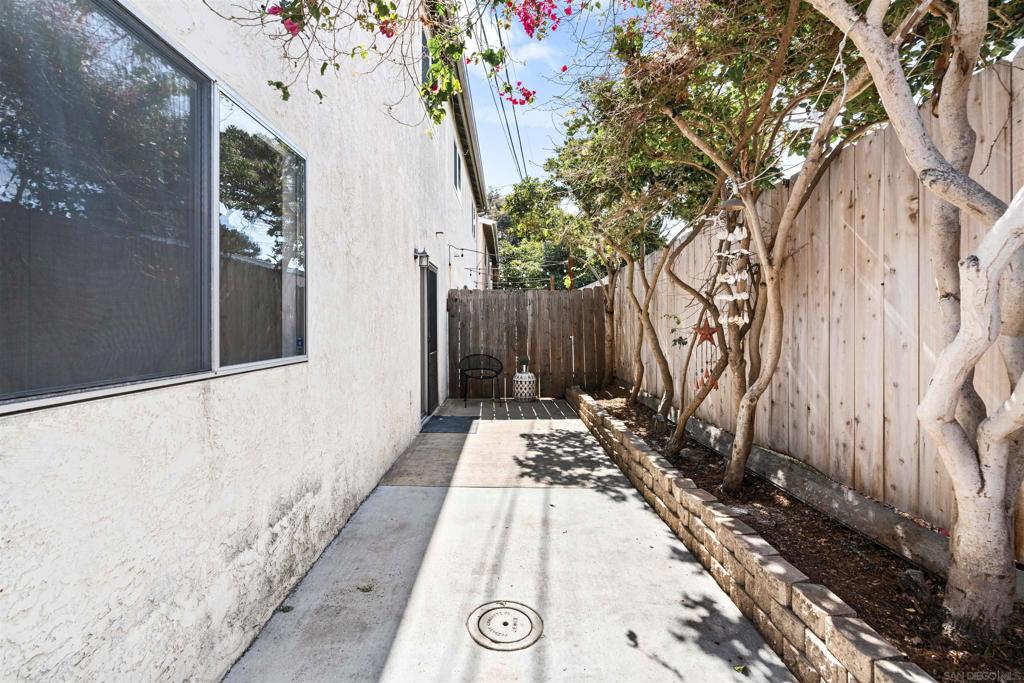 Pacific Beach - Residential