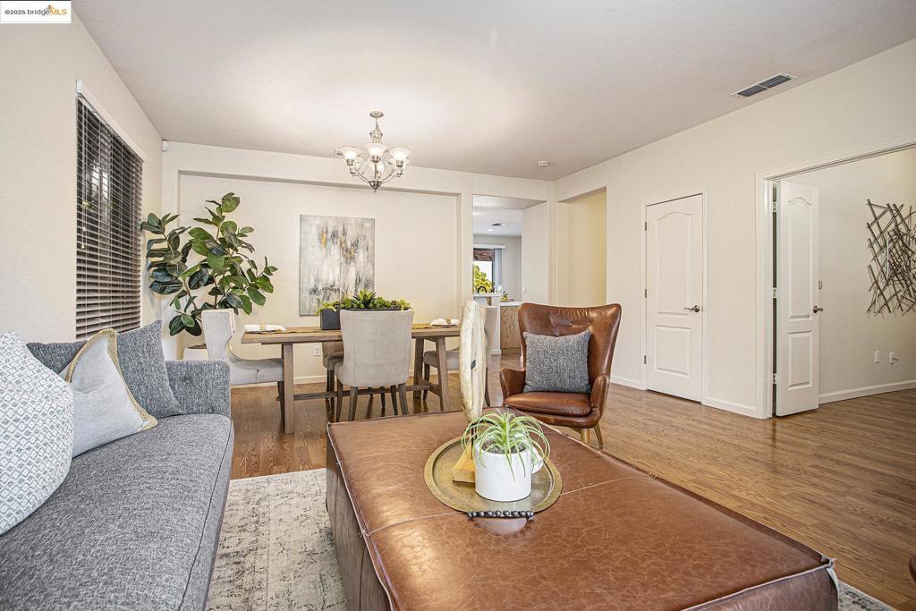 MIRA VISTA HILLS - Residential