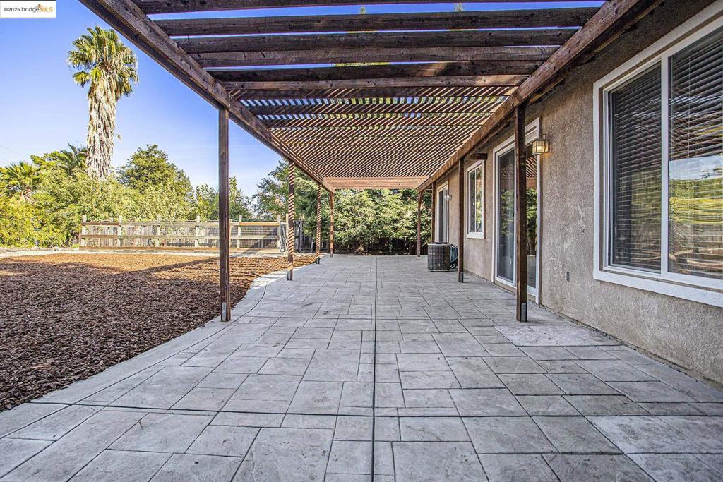 MIRA VISTA HILLS - Residential