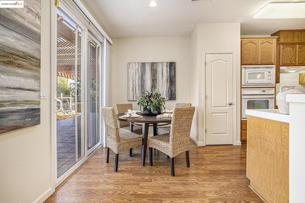 MIRA VISTA HILLS - Residential