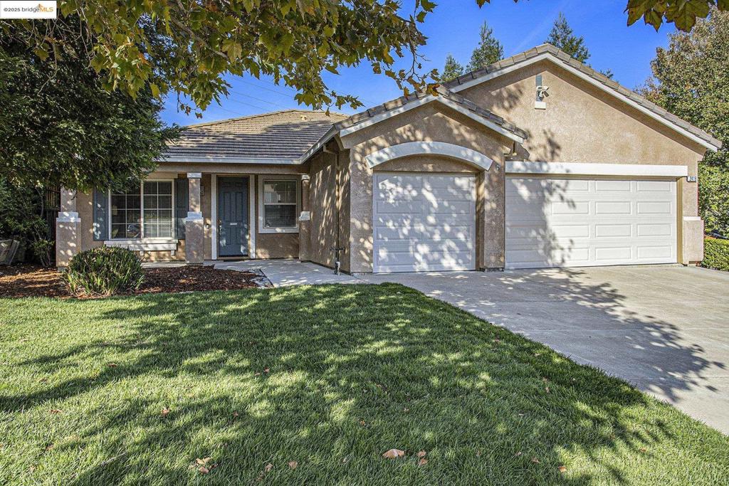 MIRA VISTA HILLS - Residential