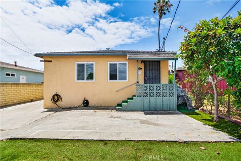 Photo of 981 W Upland AVE, San Pedro, CA 90731 (MLS # SB26118113)
