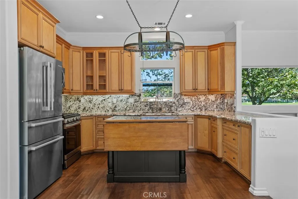 Rancho Santa Margarita, California 92688, United States, 3 Bedrooms Bedrooms, ,3 BathroomsBathrooms,Residential,Active,206407