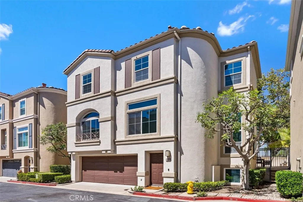 Rancho Santa Margarita, California 92688, United States, 3 Bedrooms Bedrooms, ,3 BathroomsBathrooms,Residential,Active,206407