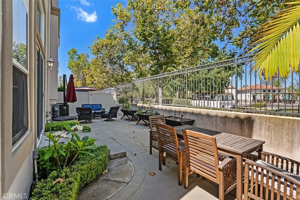 Rancho Santa Margarita, California 92688, United States, 3 Bedrooms Bedrooms, ,3 BathroomsBathrooms,Residential,Active,206407