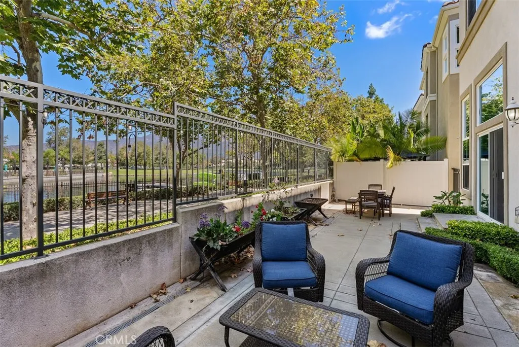 Rancho Santa Margarita, California 92688, United States, 3 Bedrooms Bedrooms, ,3 BathroomsBathrooms,Residential,Active,206407