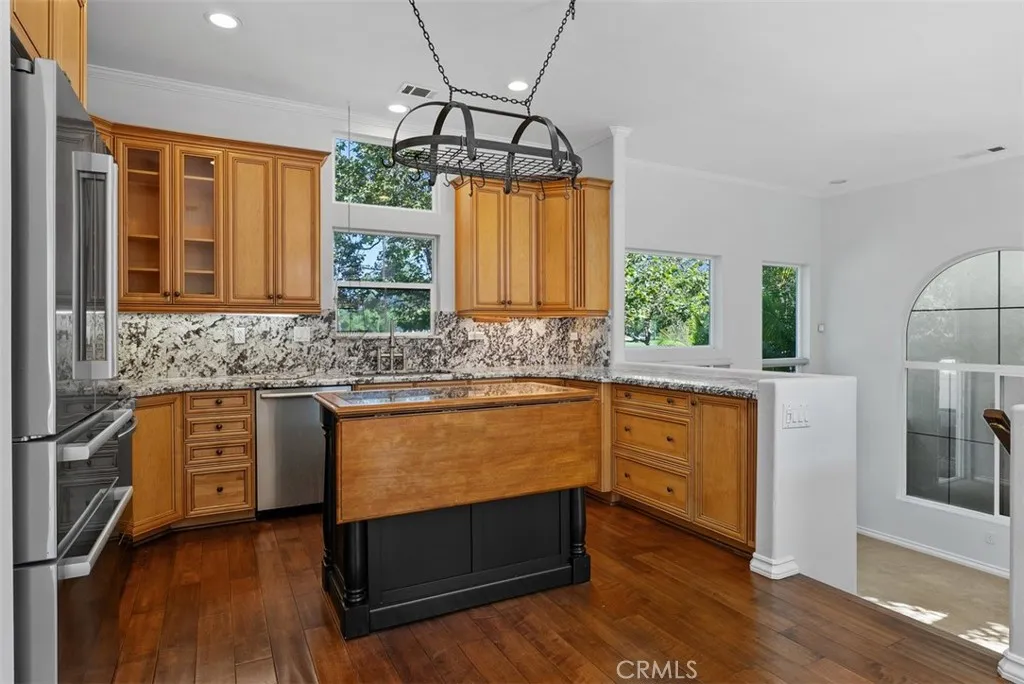 Rancho Santa Margarita, California 92688, United States, 3 Bedrooms Bedrooms, ,3 BathroomsBathrooms,Residential,Active,206407