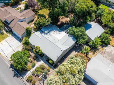 Photo of 2072 Chalomar Rd RD, Concord, CA 94518 (MLS # 41144150)