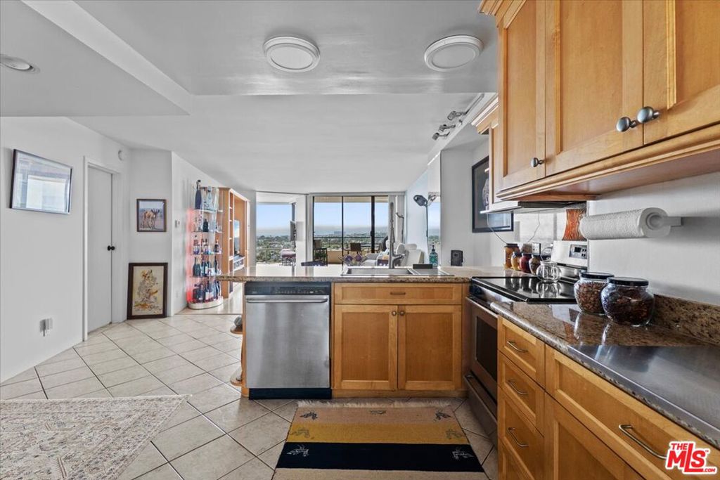 4265 Marina City Drive 1005