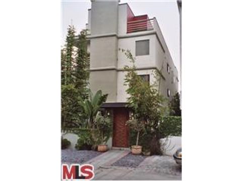 Photo of 126 GALLEON Street #lower, Marina Del Rey, CA 90292 (MLS # 25583579)