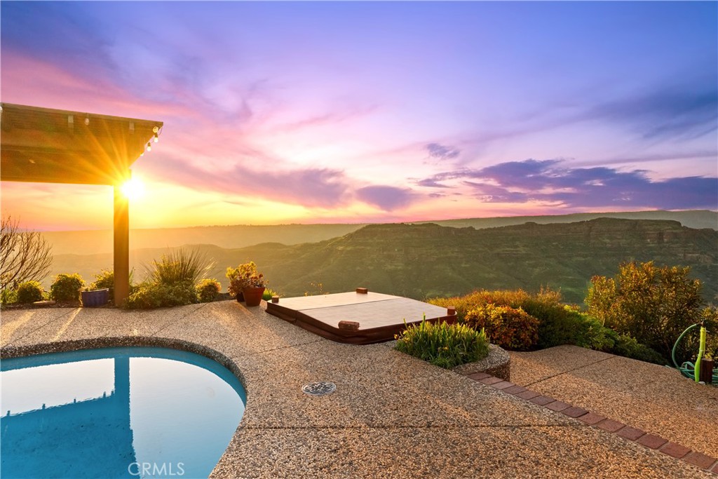 6037 Shadow Mountain Lane