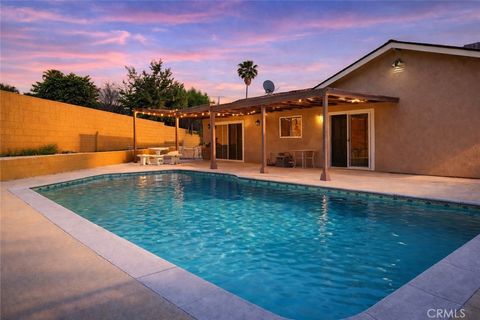 Photo of 16321 Malden Street, North Hills, CA 91343 (MLS # SR26073273)