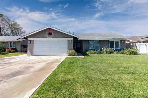 Photo of 17430 Ramona AVE, Fontana, CA 92336 (MLS # IV26119249)