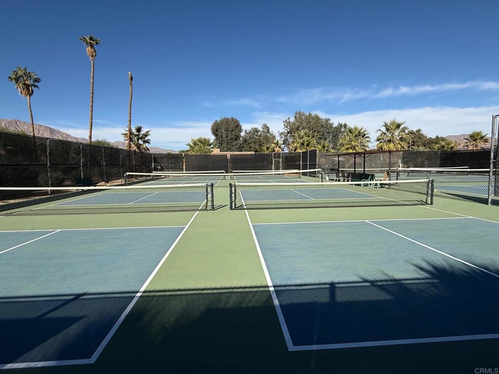 1010 Palm Canyon Drive 10
