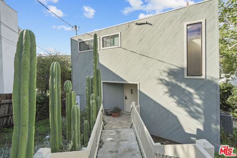 Photo of 2909 Searidge Street, Malibu, CA 90265 (MLS # 25620797)